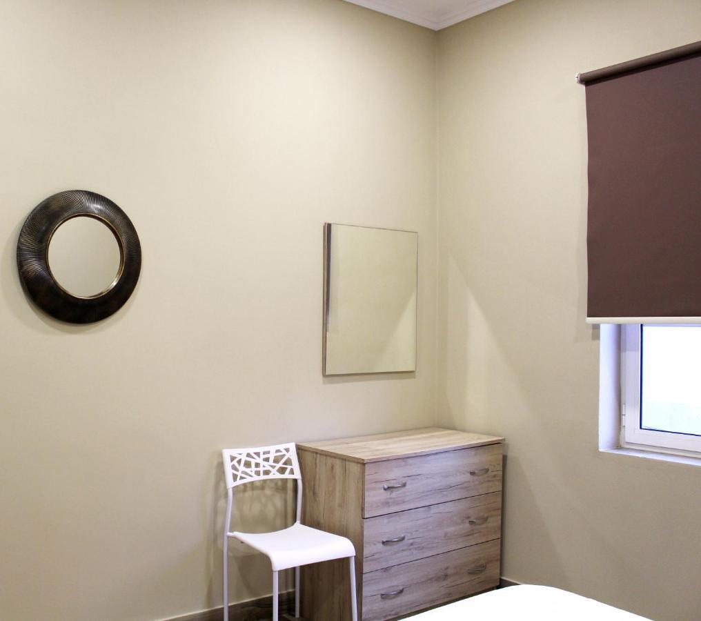 Apartamento 2V1 - Myslym Shyri Tirana Exterior foto
