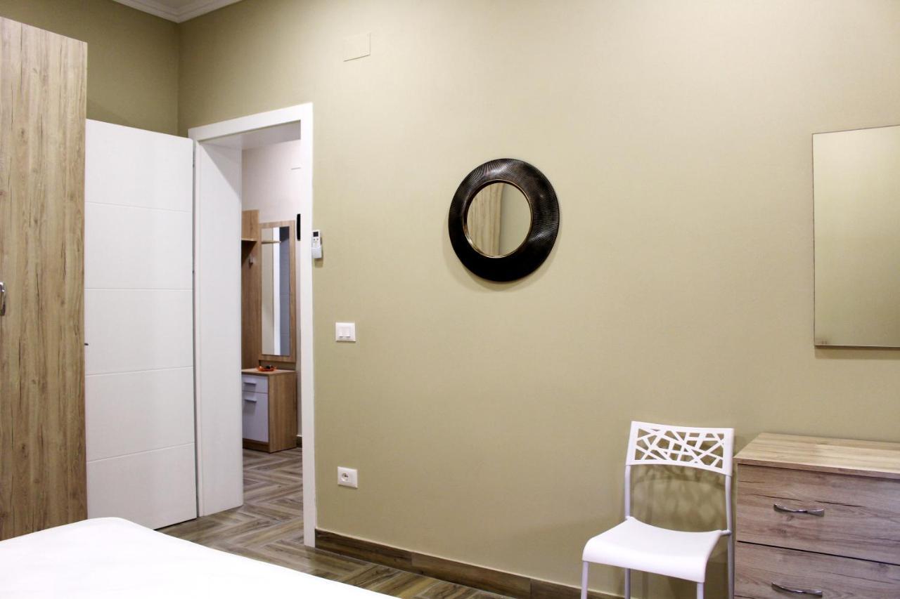 Apartamento 2V1 - Myslym Shyri Tirana Exterior foto