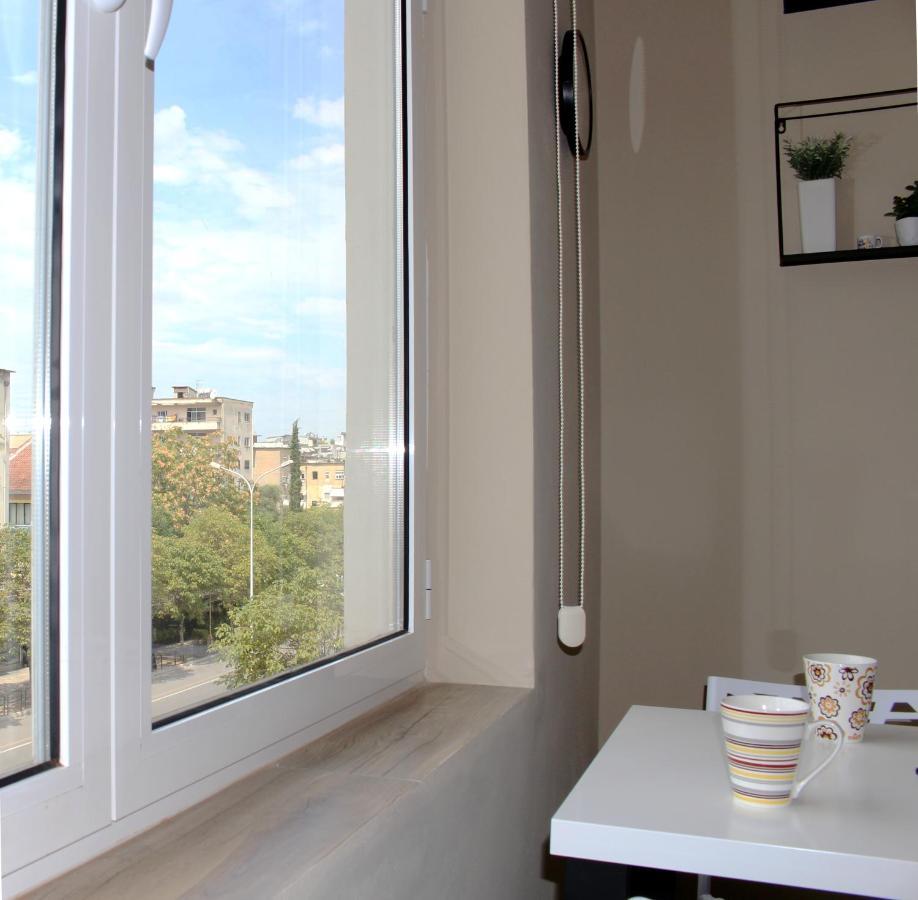 Apartamento 2V1 - Myslym Shyri Tirana Exterior foto